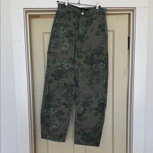 GAP Denim Pants with Green Accents